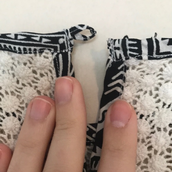 Cato dress with black/cream geometric pattern - Picture 4 of 5